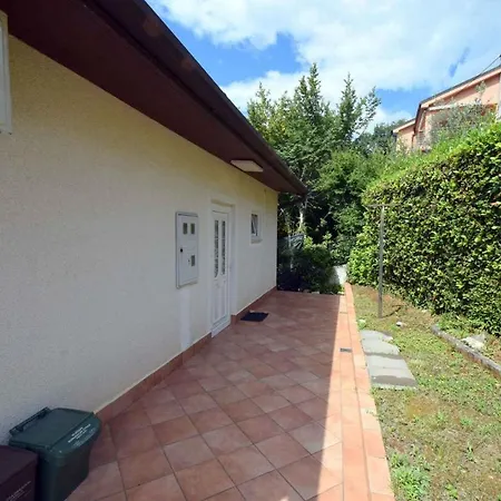 Apartment In Njivice/insel Krk 13277